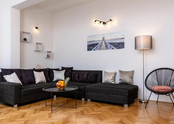 Gold Apartamento Kaštela